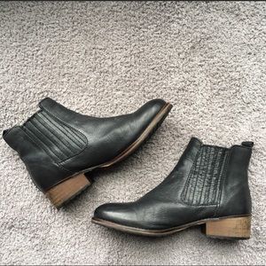 Pull & Bear Black Booties